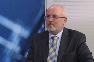 Obří schodek: Odmítáme šetřit i růst daní. Místo silnic jsme stavěli golfová hřiště, říká Dufek | TN.cz